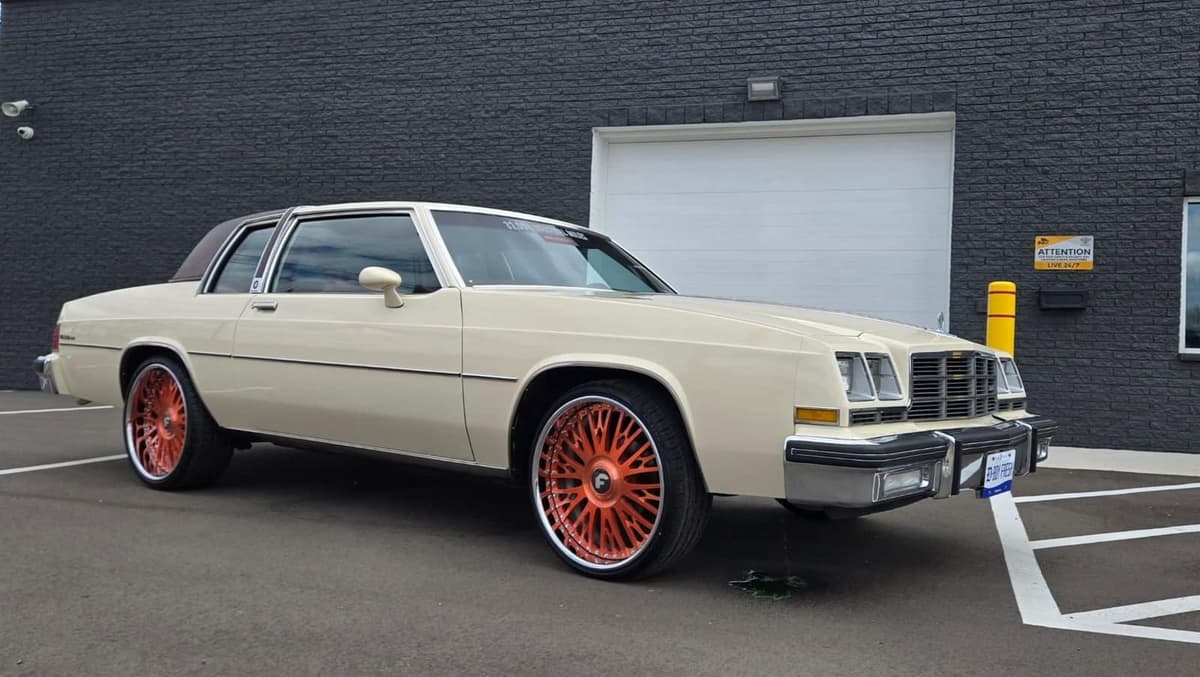 Custom Wheels & Tires